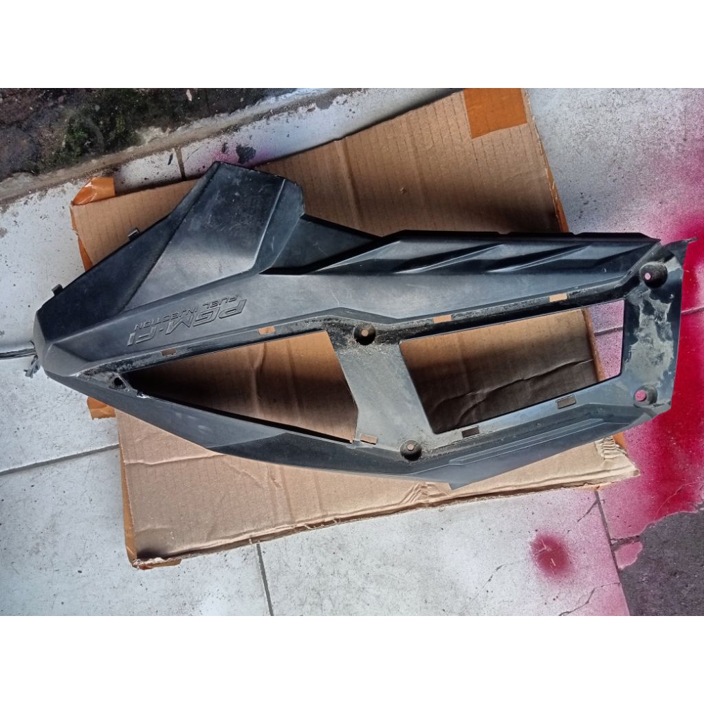 sambungan body kanan Honda beat digital 2017 second original