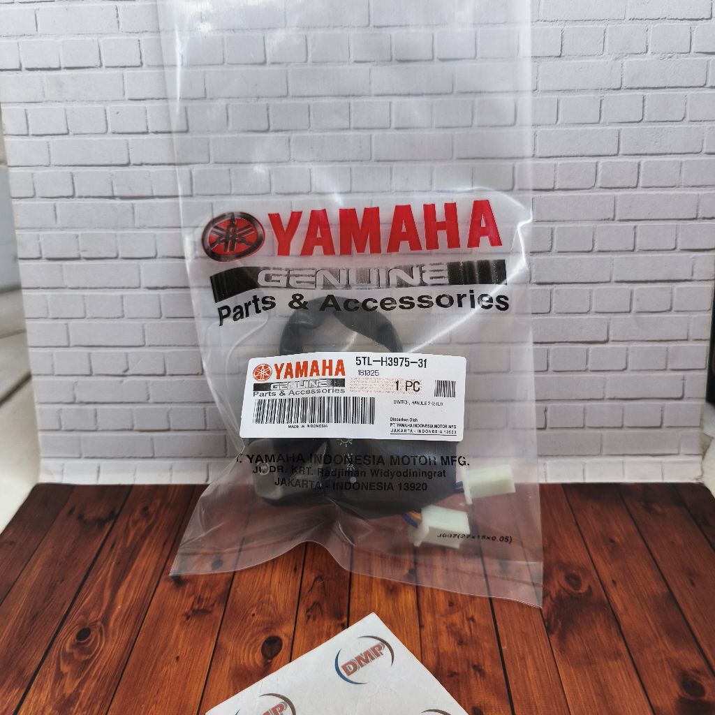 5TL-H3975-31 Saklar Kanan YAMAHA MIO