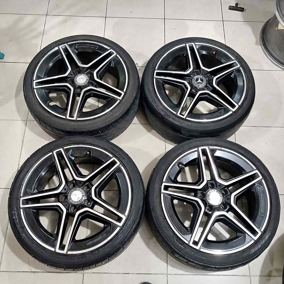 VELG MERCEDEZ BENZ AMG REP. R18X8 PCD 5X1112 ET40 BAN DUNLOP 225/40 R18
