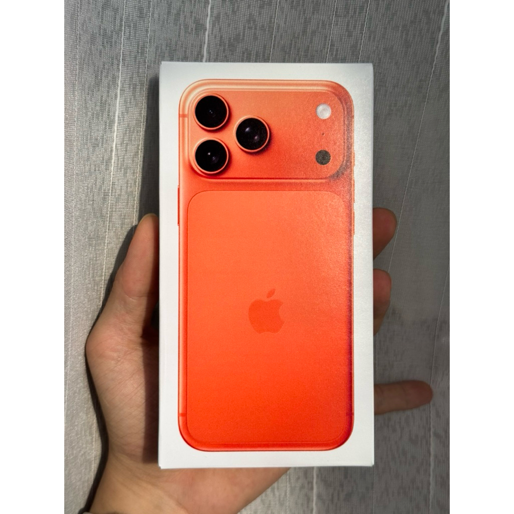 BOX HAMPERS CUSTOM | IPHONE 17 PRO