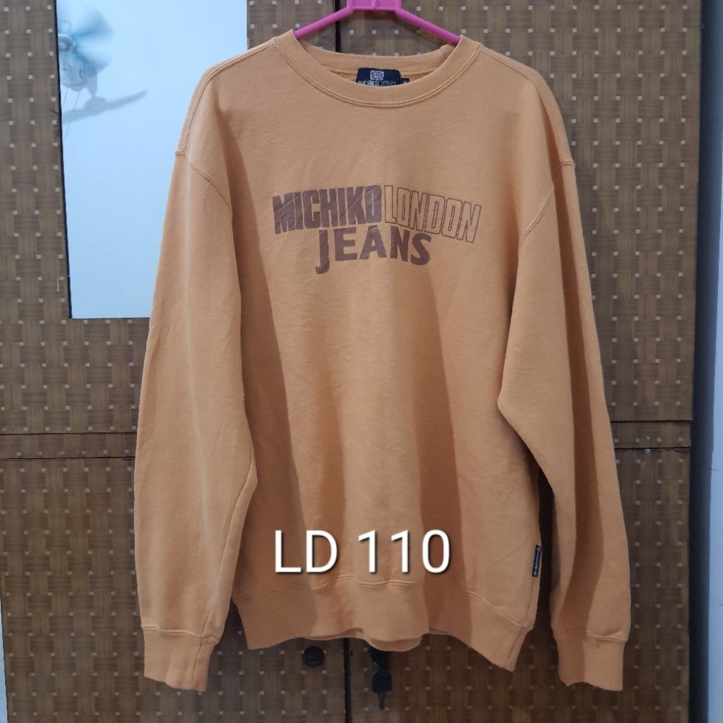 PRELOVED CREWNECK SOFT ORANGE MICHIKO LONDON JEANS