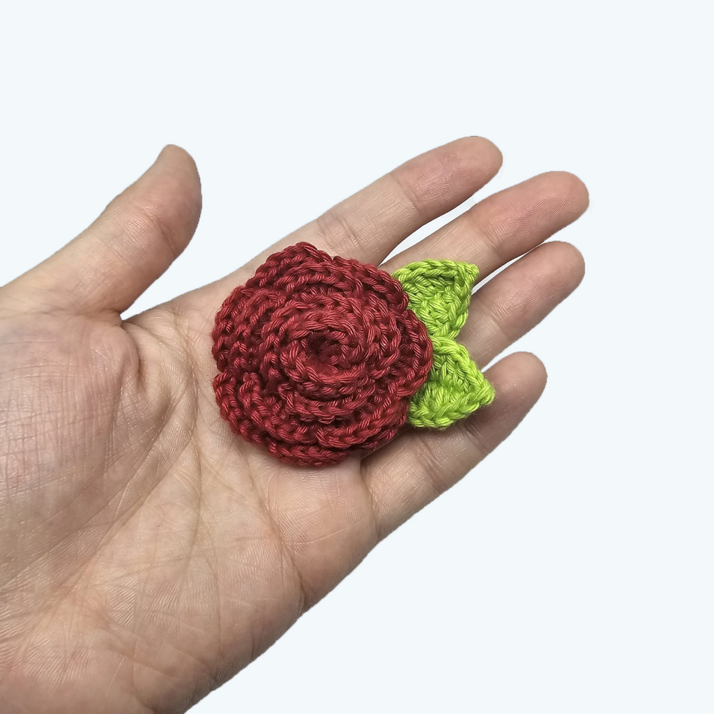 Bros Rajut Mawar Merah / Bros Rajutan Baju Jilbab Bunga Mawar Rose