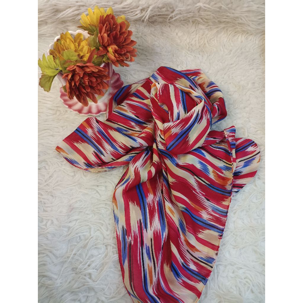 pashmina cantik motif merah biru abstrak second