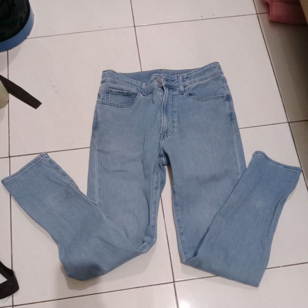 celana jeans ezy uniqlo ukuran S
