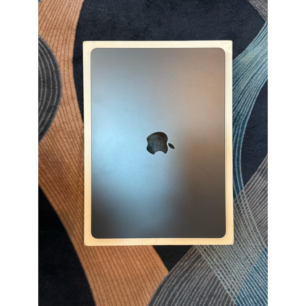 macbook air 13 m3 ram 16gb ssd 512gb