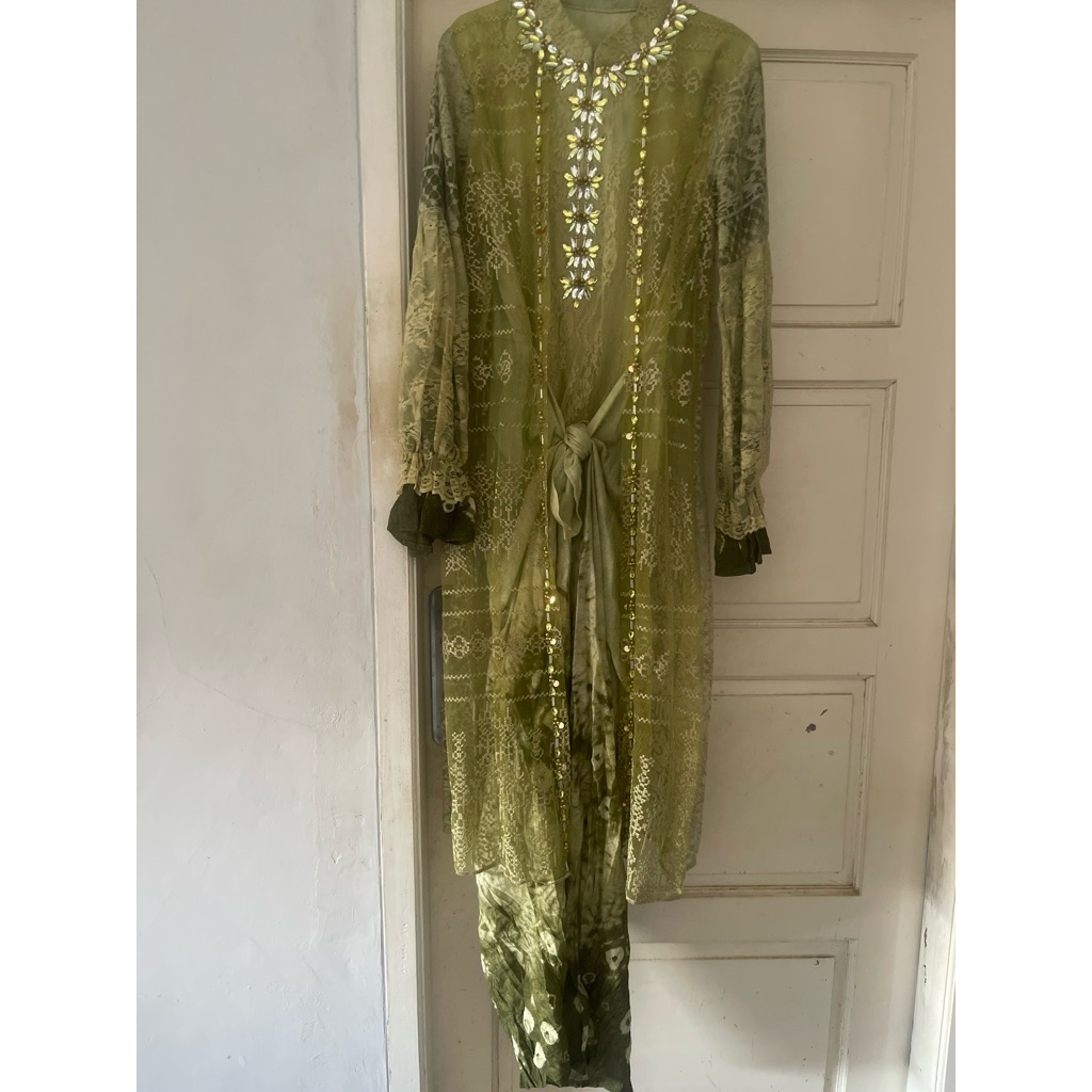 baju lebaran etnira indonesia