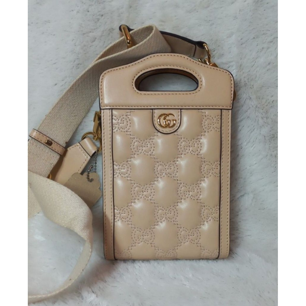 Jackpot  Preloved Second Gucci* GG Phone Bag Gucong Matelasse
