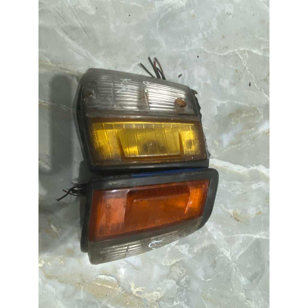 LAMPU SIGN COROLLA GL SE SALOON