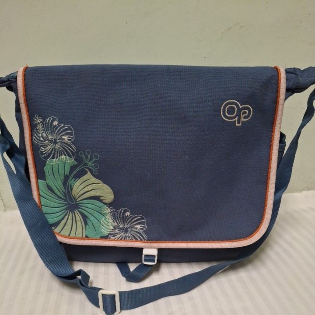 OP Ocean Pacific Sling Bag, Tas selempang
