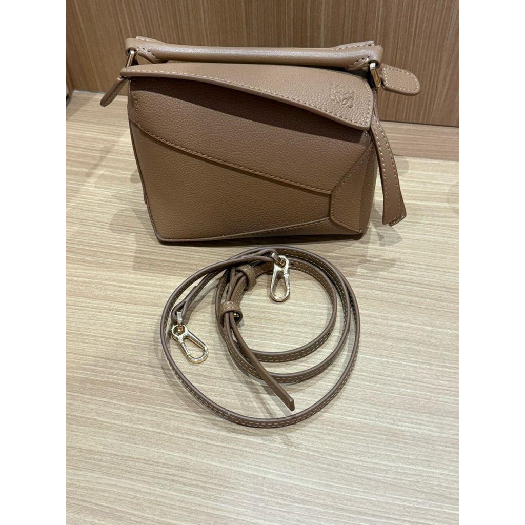 loewe dupe bag (kw) - preloved
