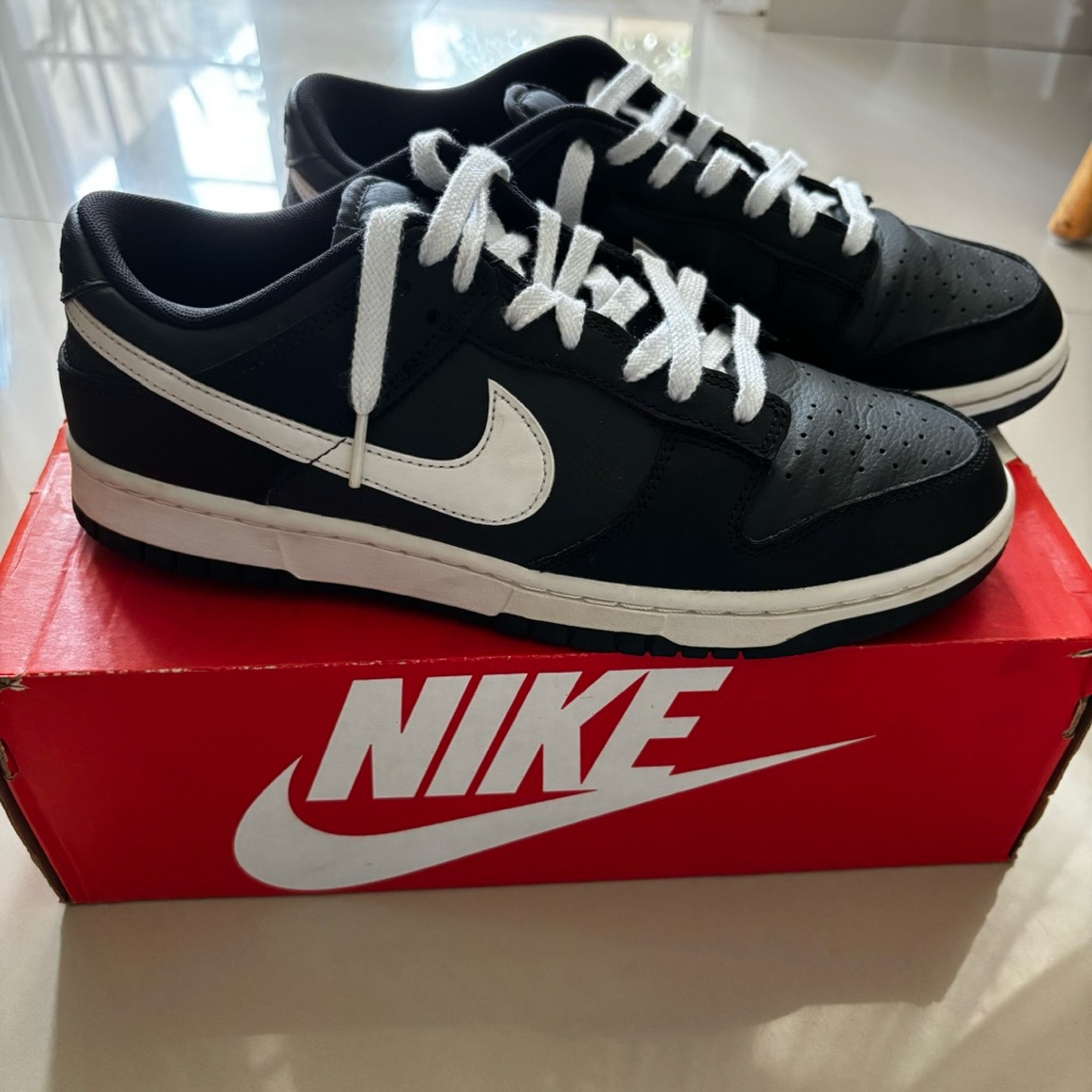 preloved - sepatu nke panda dunk low retro