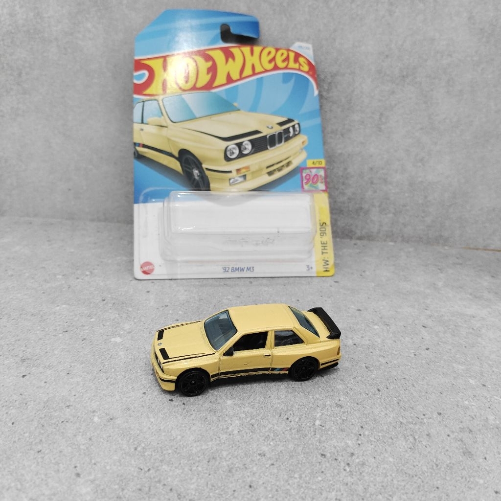 Hot Wheels Loose + Card - '92 BMW M3