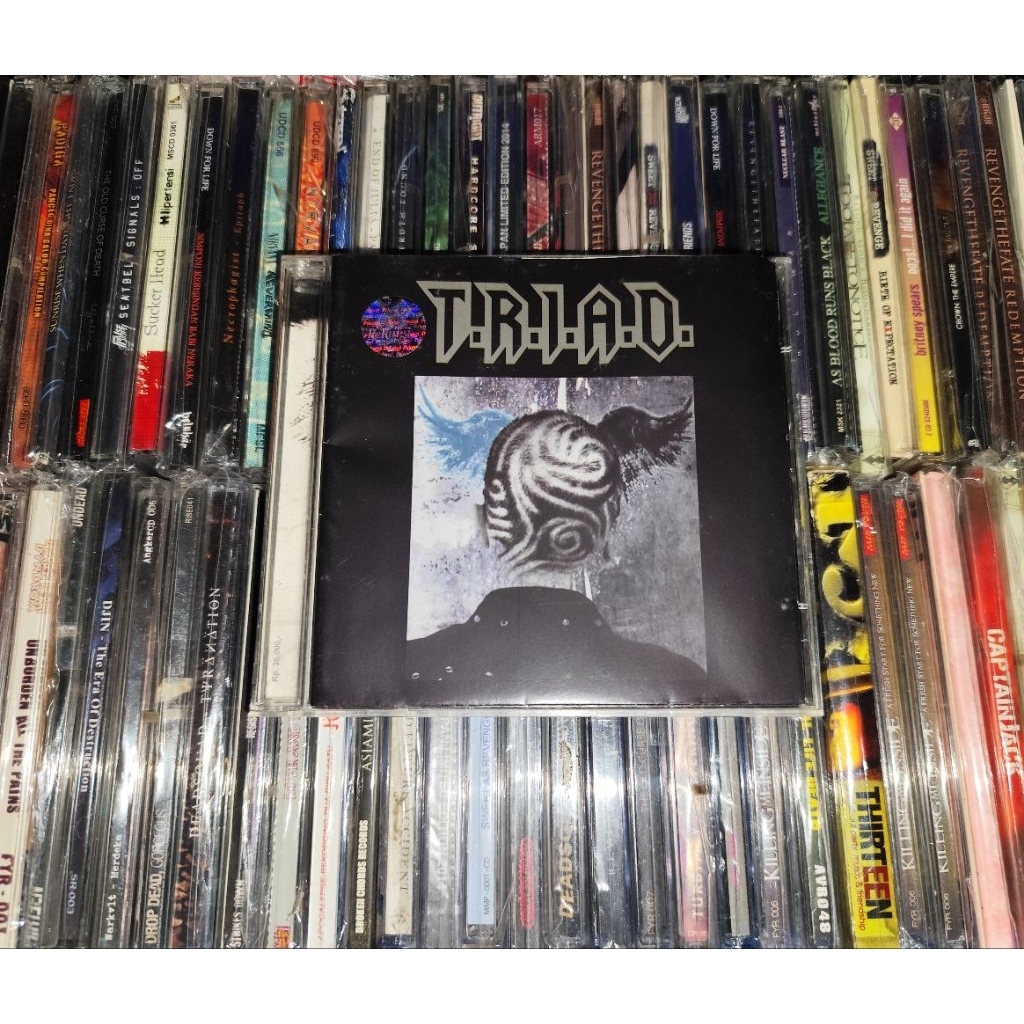 CD TRIAD - T.R.I.A.D Hits Lagu Selir Hati, Madu Tiga