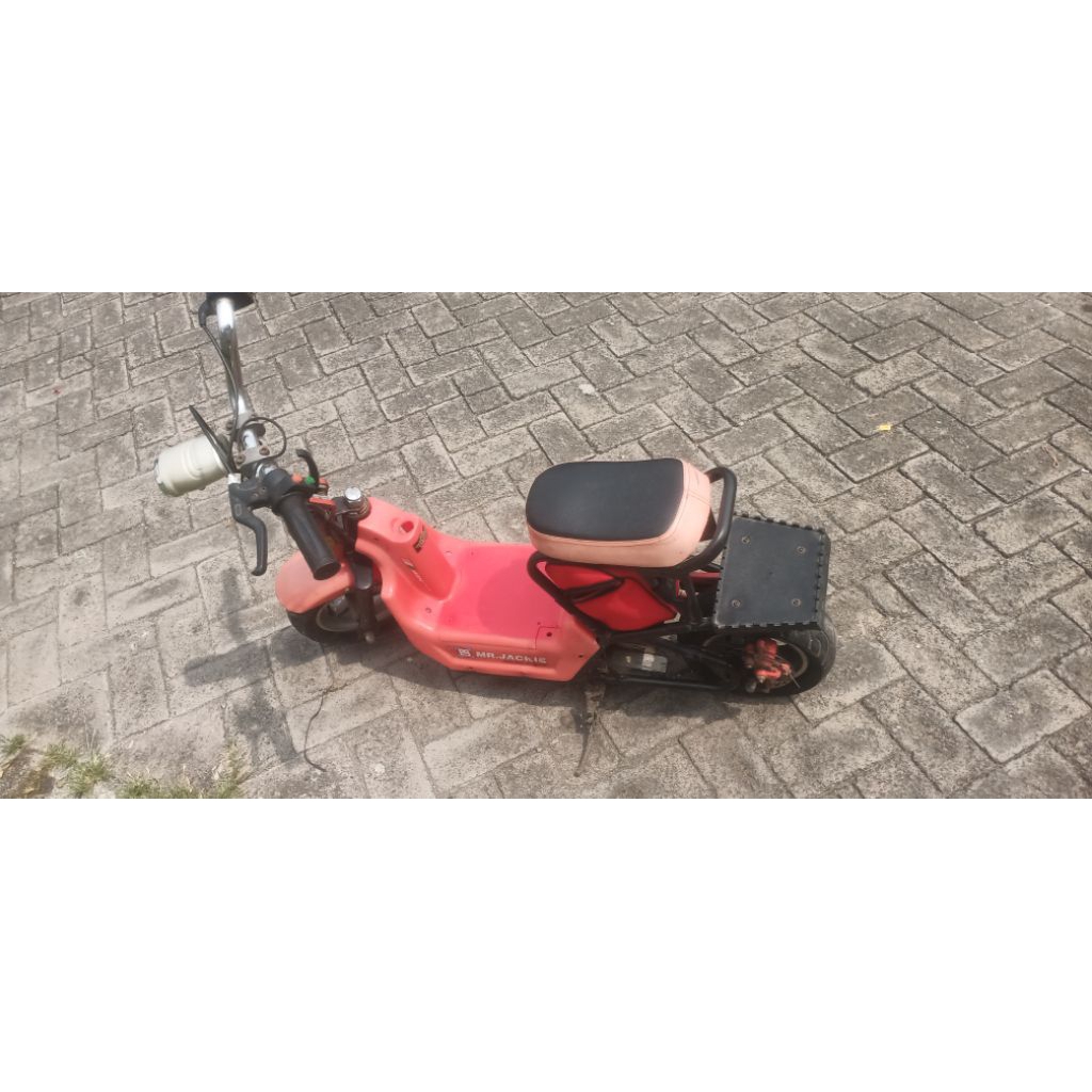 scooter mr jackie