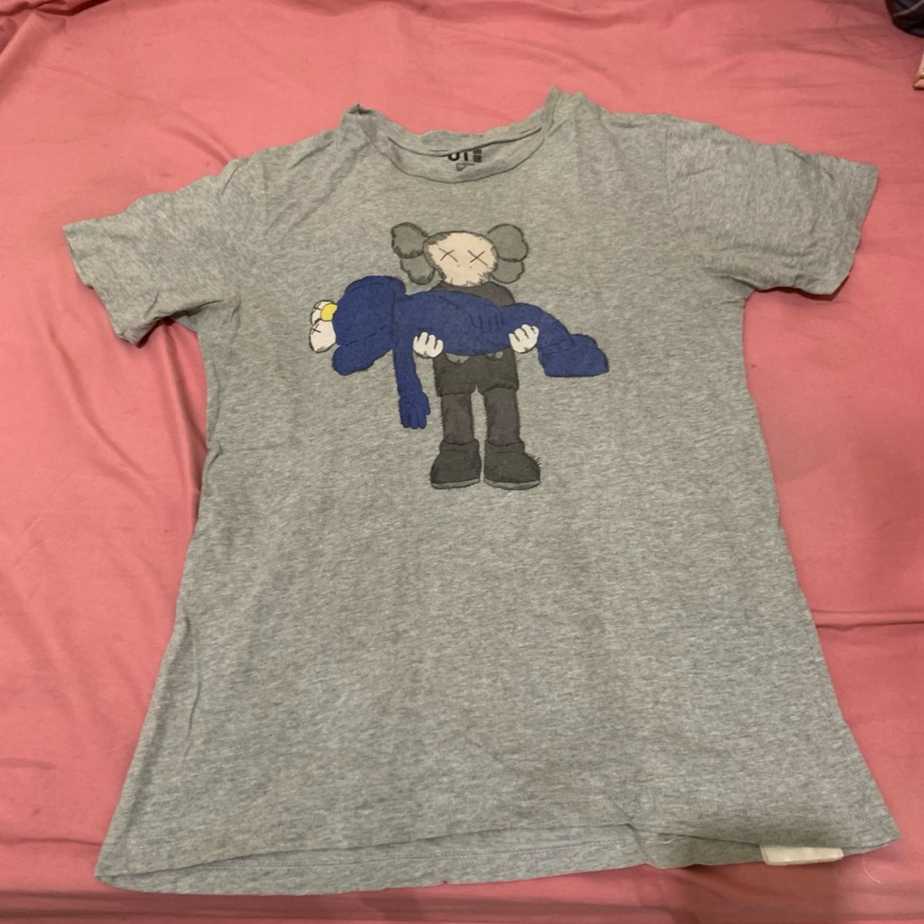 Preloved - Kaos Atasan Pria Wanita Branded