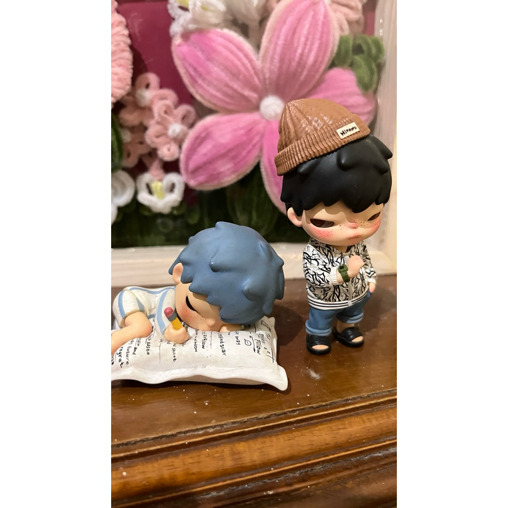 Hirono Poem & Alienegra