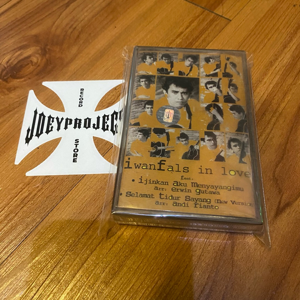 kaset iwan fals - in love