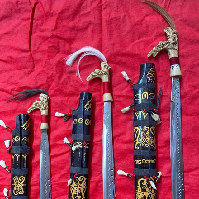 MANDAU KHAS DAYAK KALIMANTAN