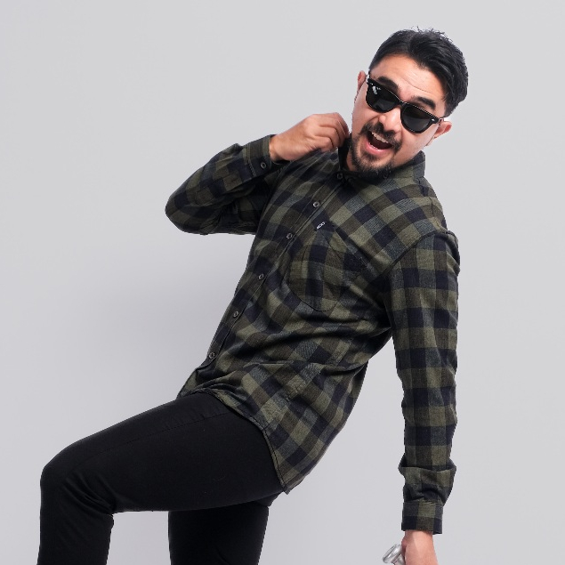 PAKAJI Kemeja Flanel Pria Lengan Panjang Merah Garis Putih Kemeja Pria Flanel Pria Kemeja Panjang 00