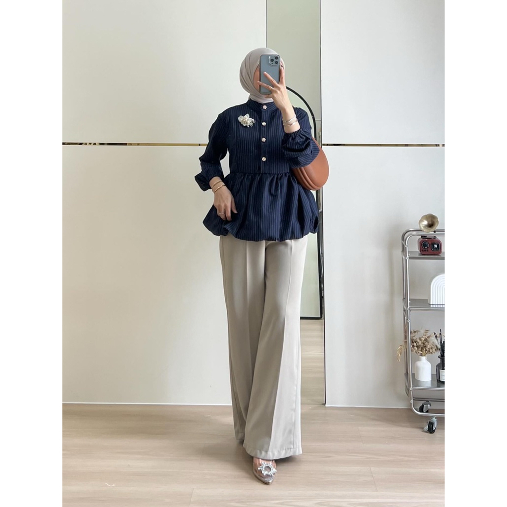 EVARA STRIPE BLOUSE