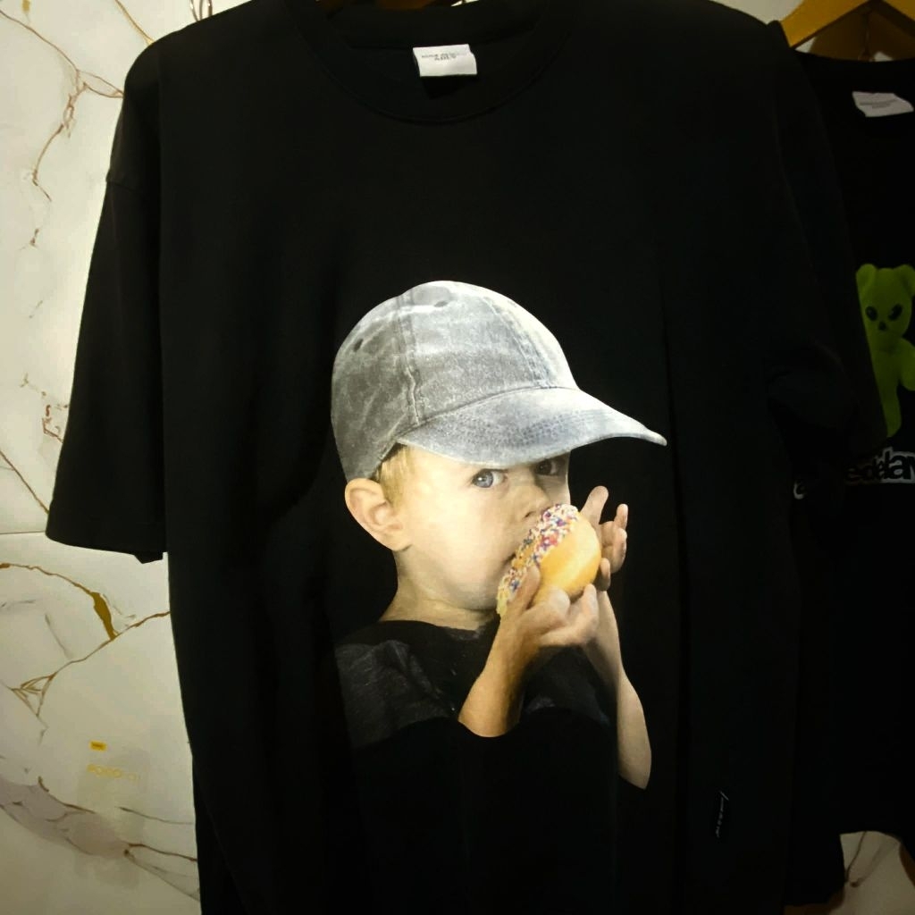 PL Tshirt Ad#LV BABY FACE Caps donut SIZE ON TAG 1 P X L ( 72 x 118) ORIGINAL 100% MULUS & NO MINUS 