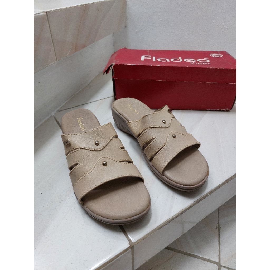 PRELOVED SANDAL WEDGES WANITA by FLADEO ORIGINAL