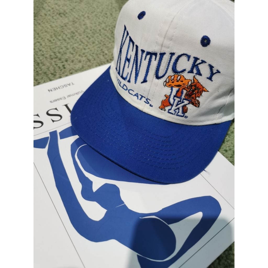 [Bisa COD] Vintage NCAA Kentucky Wildcats SnapBack Hat Cap Officially Licensed Rare
