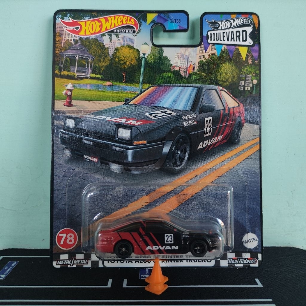 Hotwheels Premium Boulevard - Toyota AE86 Trueno Advan Racing