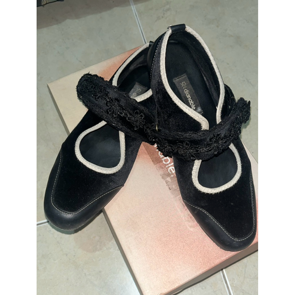 Preloved Dianable Ilona Black