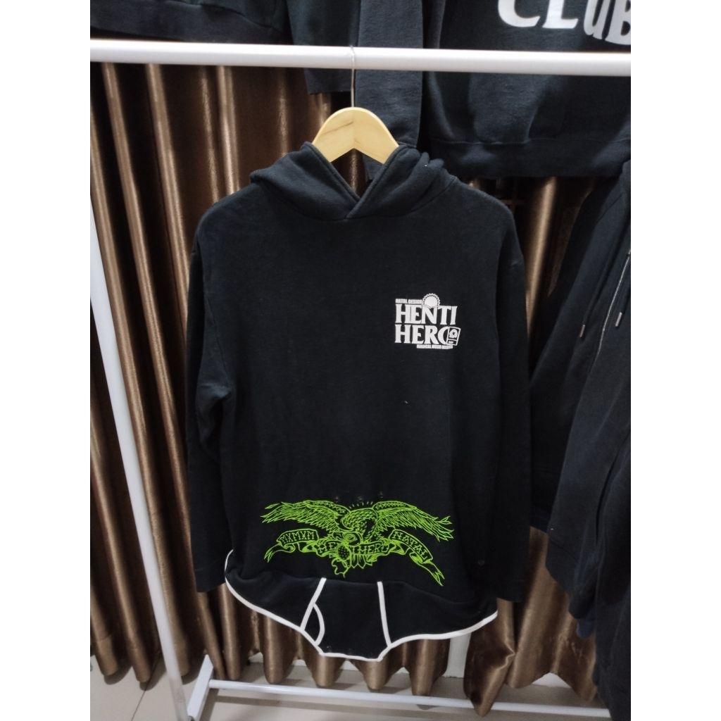 HOODIE ANTI HERO RAREE like new