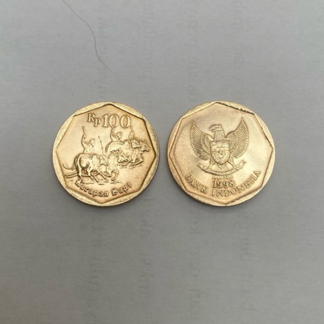 Uang Logam Koin 100 Karapan Sapi untuk Koleksi / Mahar
