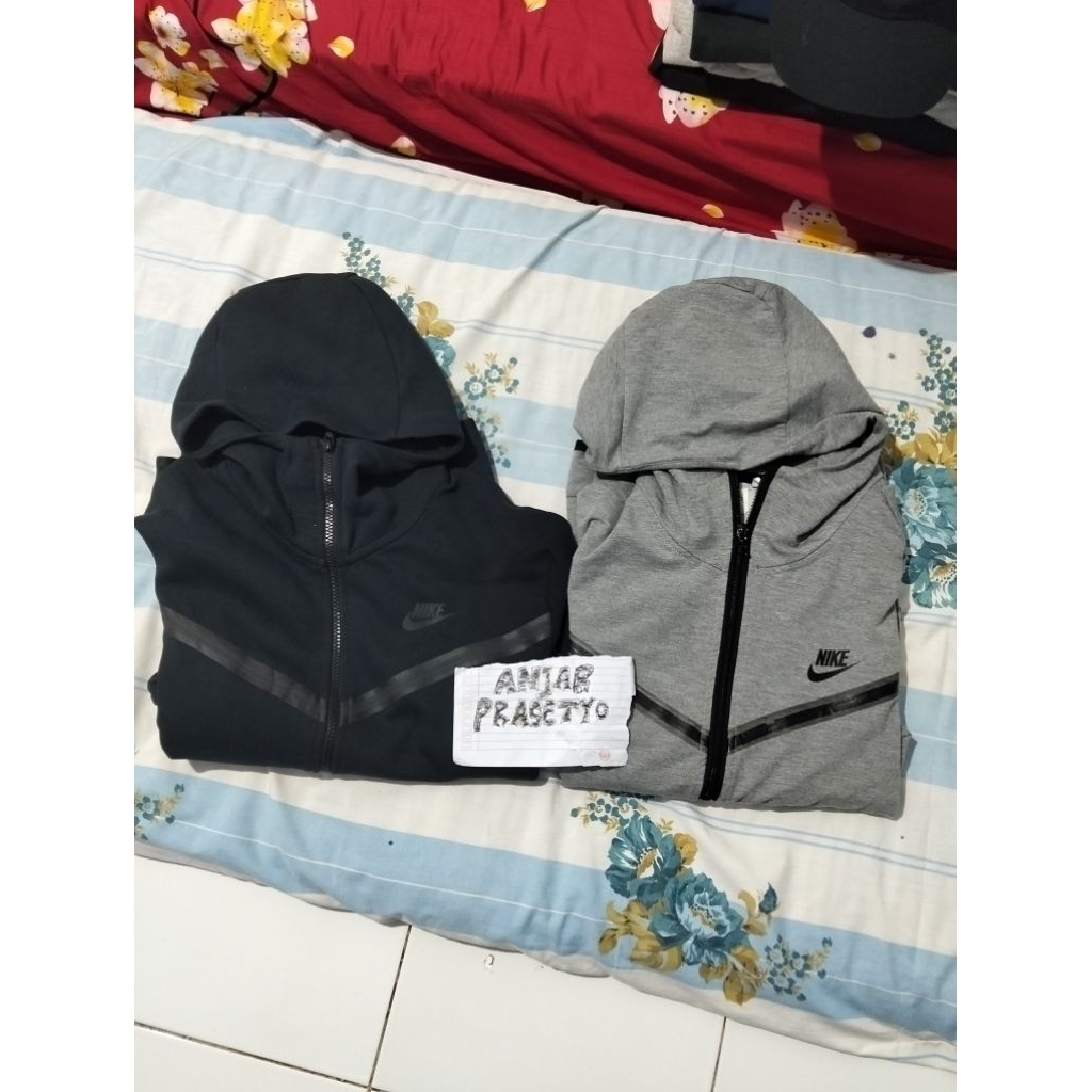 Nike tech fleece