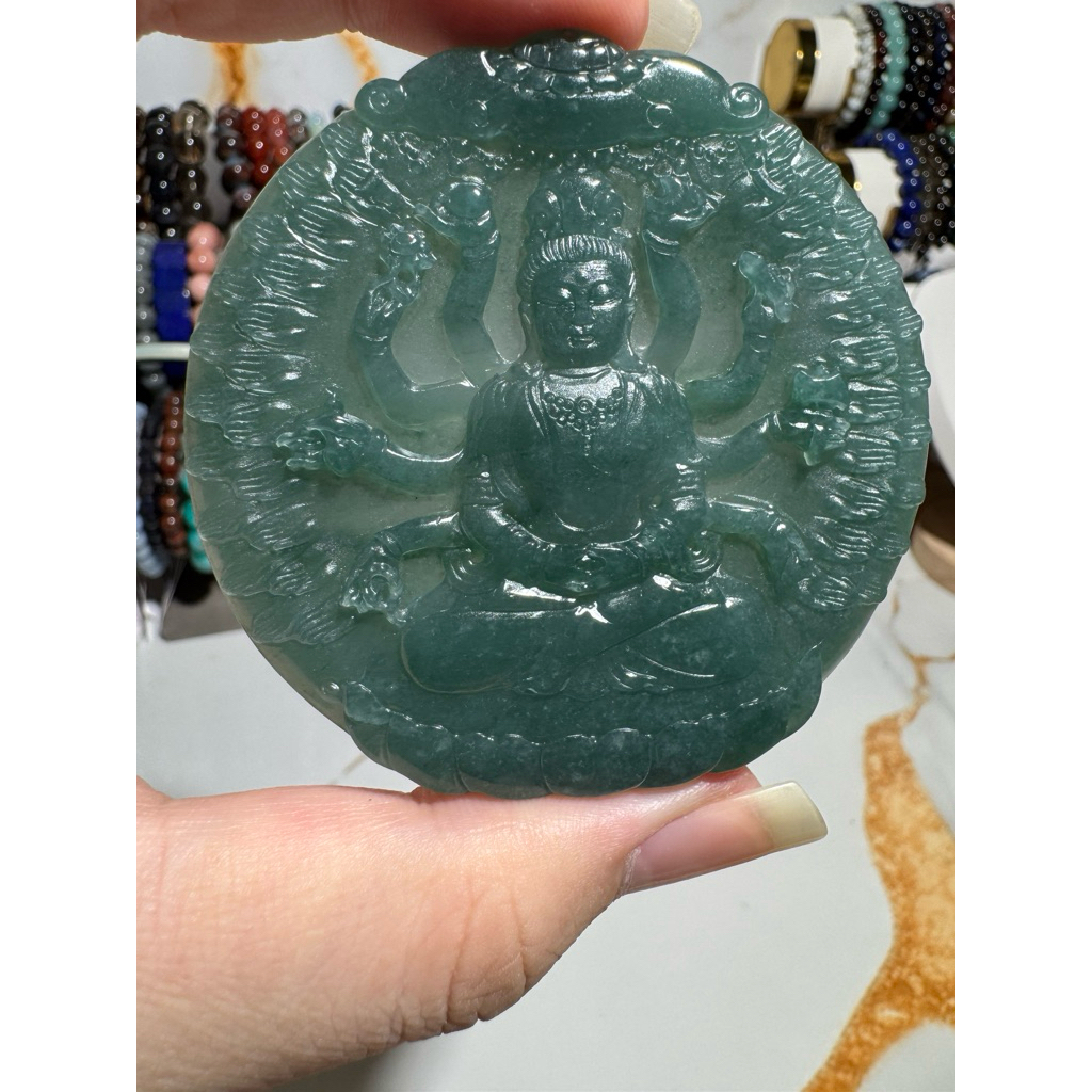Liontin Giok Blue Water Thousand Hand Guan Yin