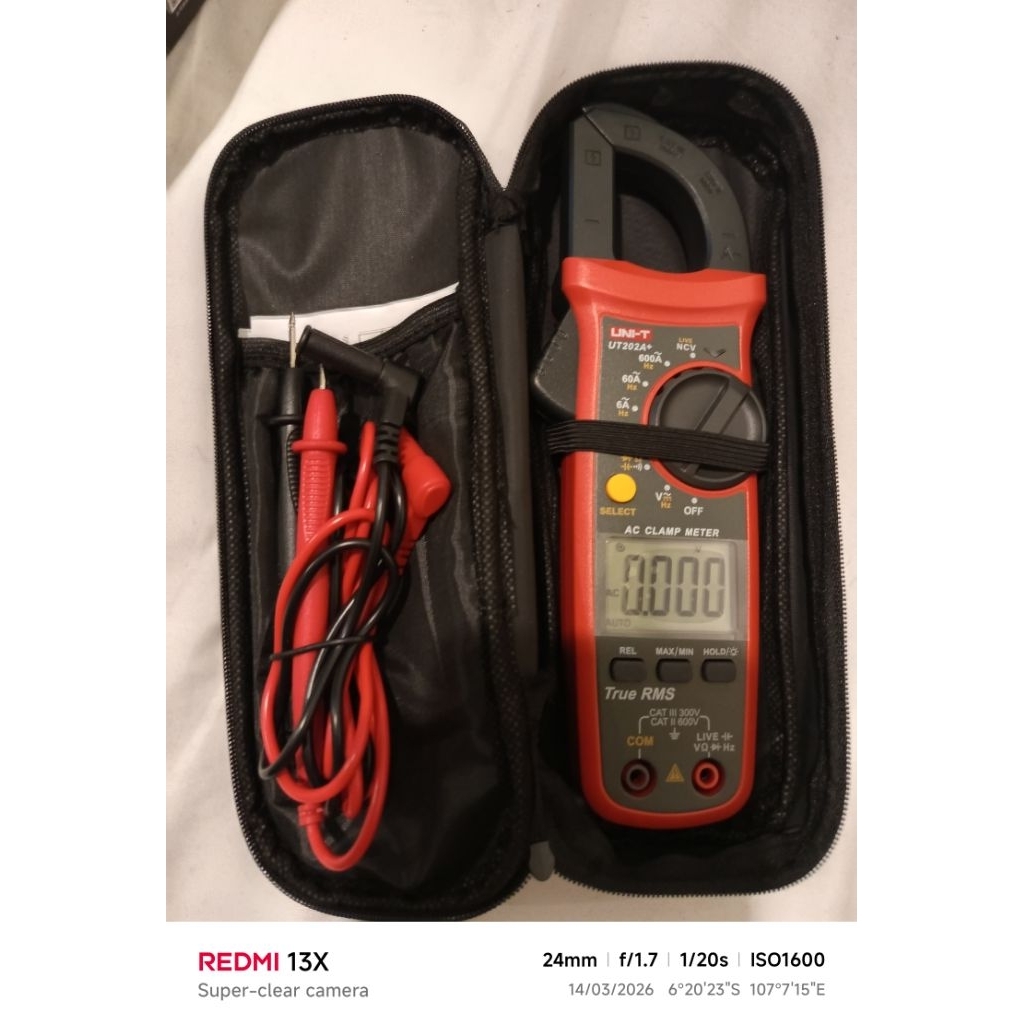 Digital Tang Ampere UNI - T model UT202A