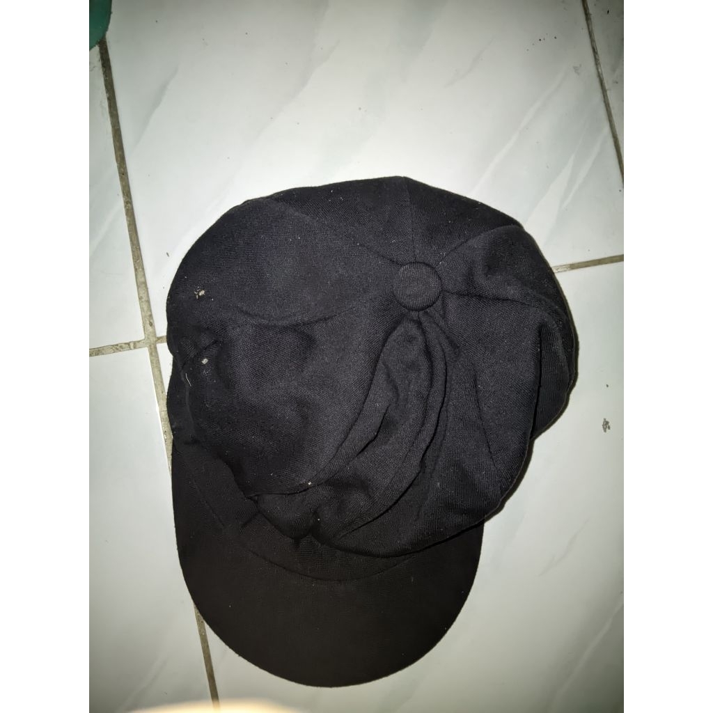 preloved topi apolo newsboy hitam