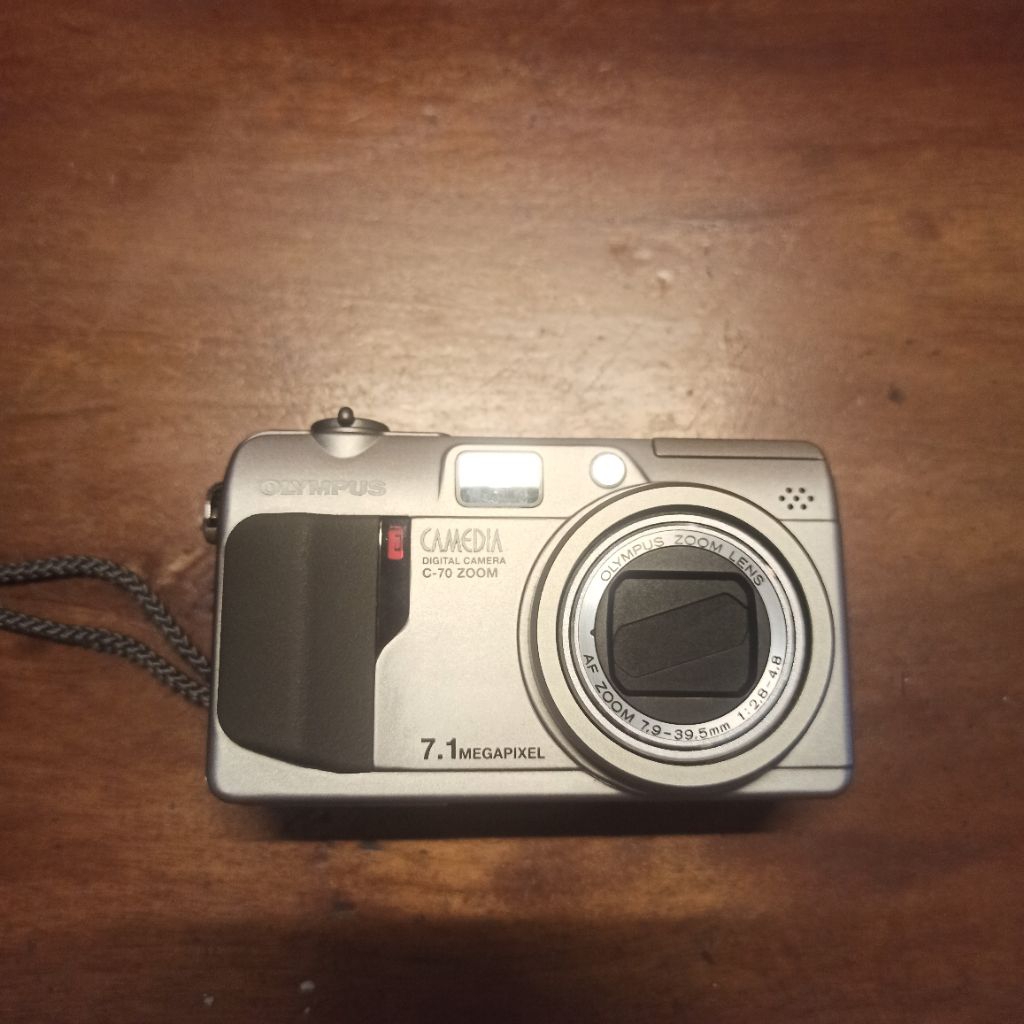 Digicam OlympusCamedia  C70 zoom