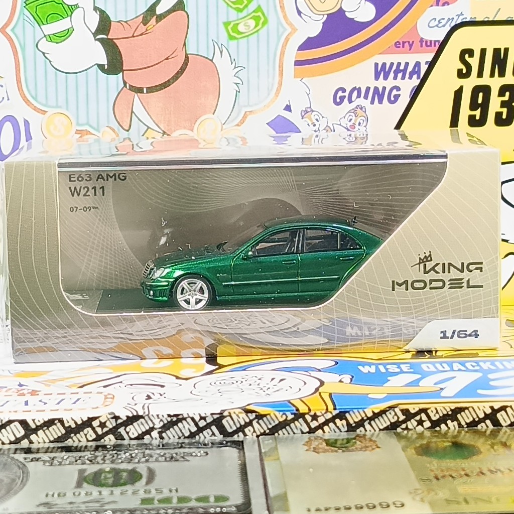 King model Mercedes Benz E63 AMg W211 green metalic 07 09 ver 1 of 999 diecast 1 64