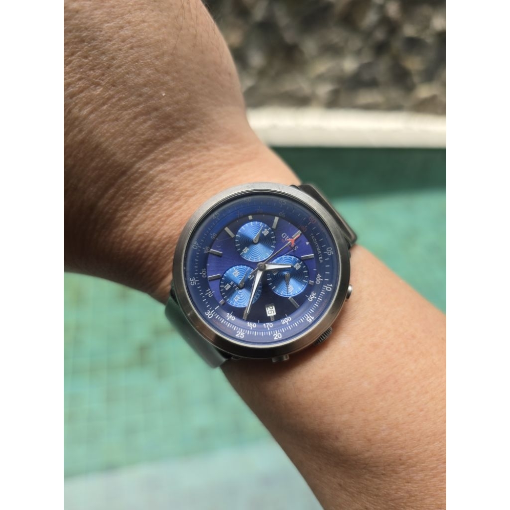 Vintage Guess Steel chronograph