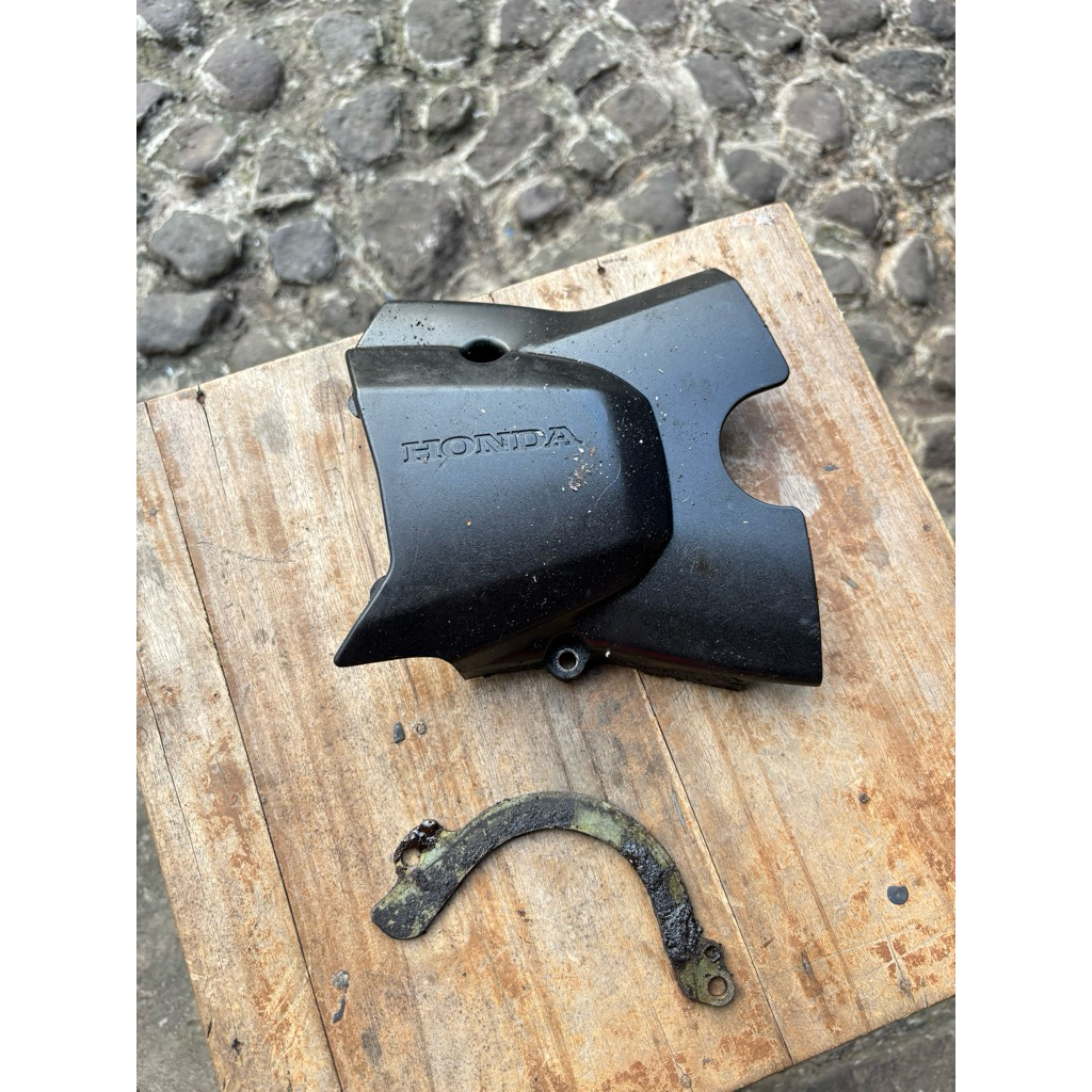 tutup gear supra x 125 fi original set breket