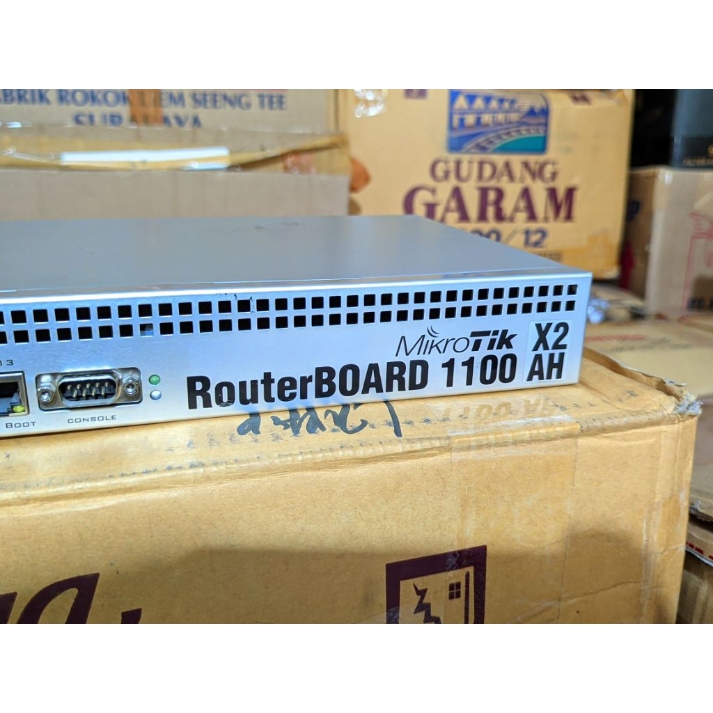 mikrotik rb1100ahx2, mikrotik rb1100ahx2 cpu e500v2, mikrotik