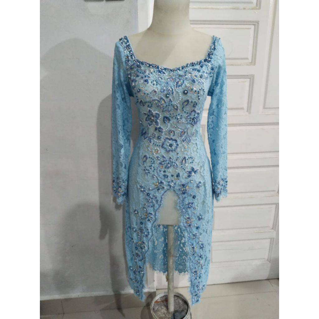 kebaya pengantin Batak tradisional