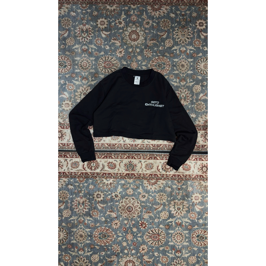 crewneck crop by ootdsupply