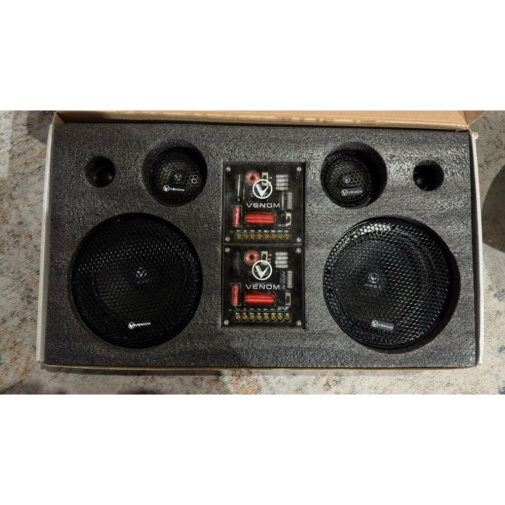 Speaker 3 Way Venom Black Series VX6.3B