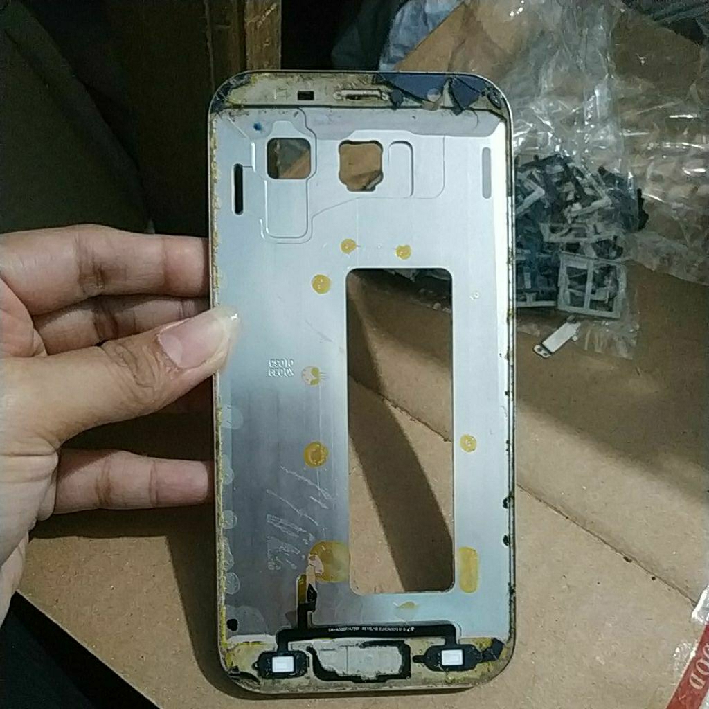Frame Bekas Samsung A7 2017 A720f tombol komplit