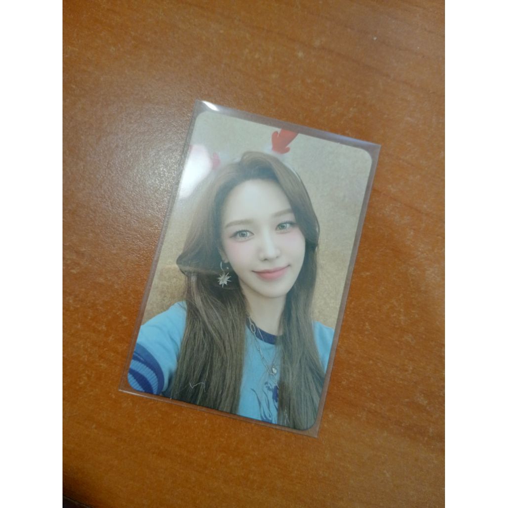 Wendy Pink Christmas Photocard | Wendy Photocard | Red Velvet Photocard