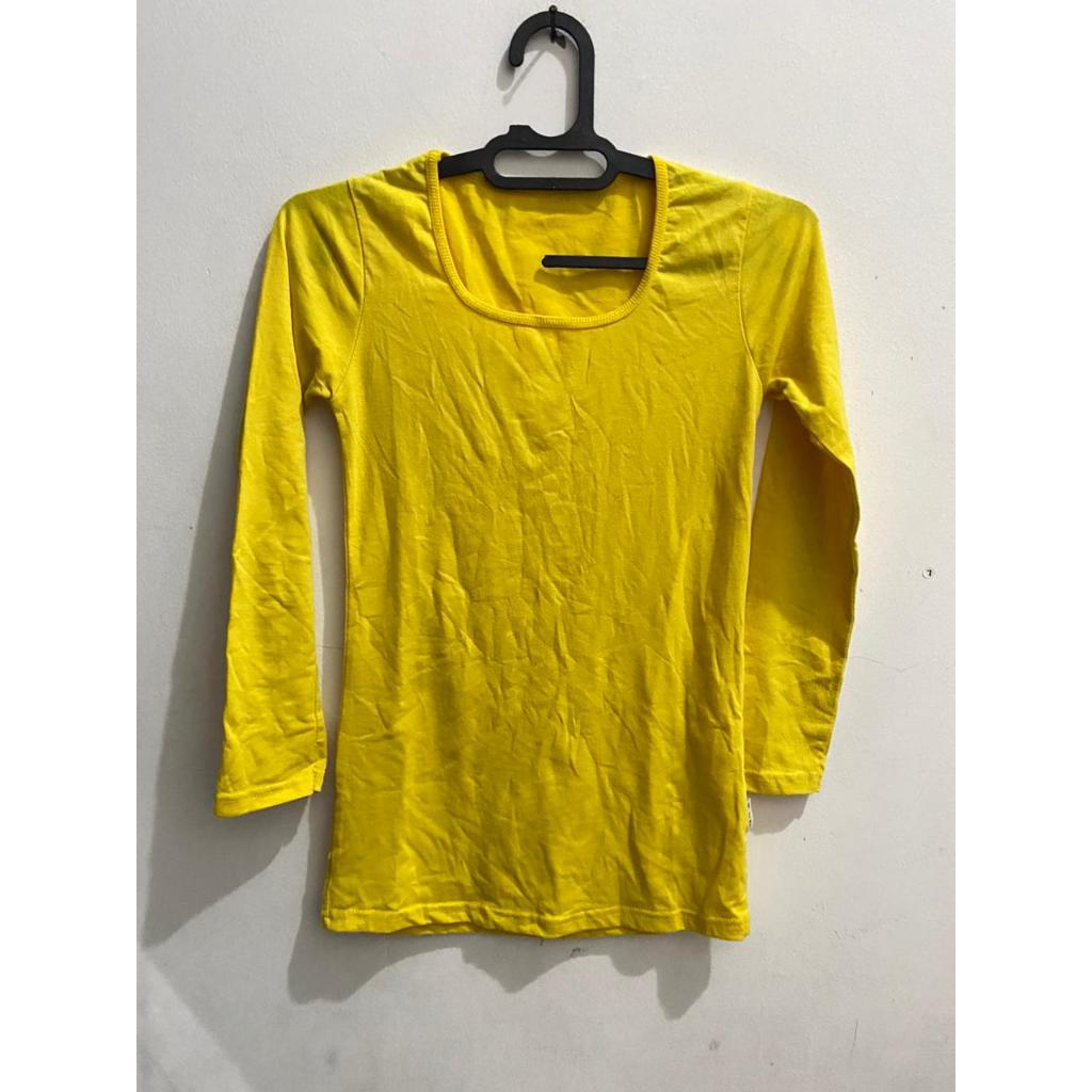 kaos kuning polos