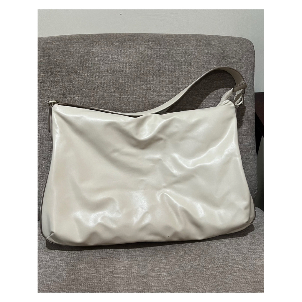 [Preloved] Uniqlo :C Faux Leather Puffy Bag