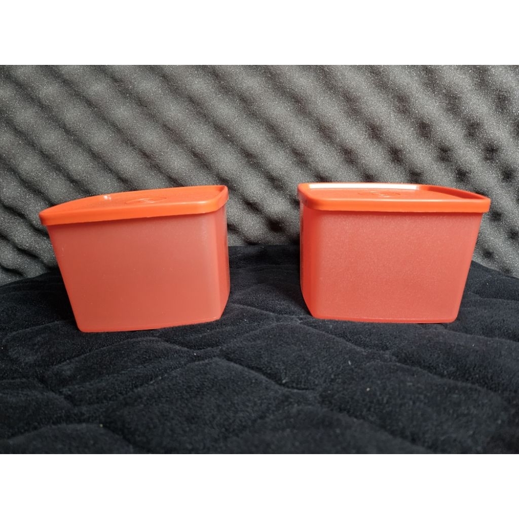 medium square round 2 pcs,tupperware