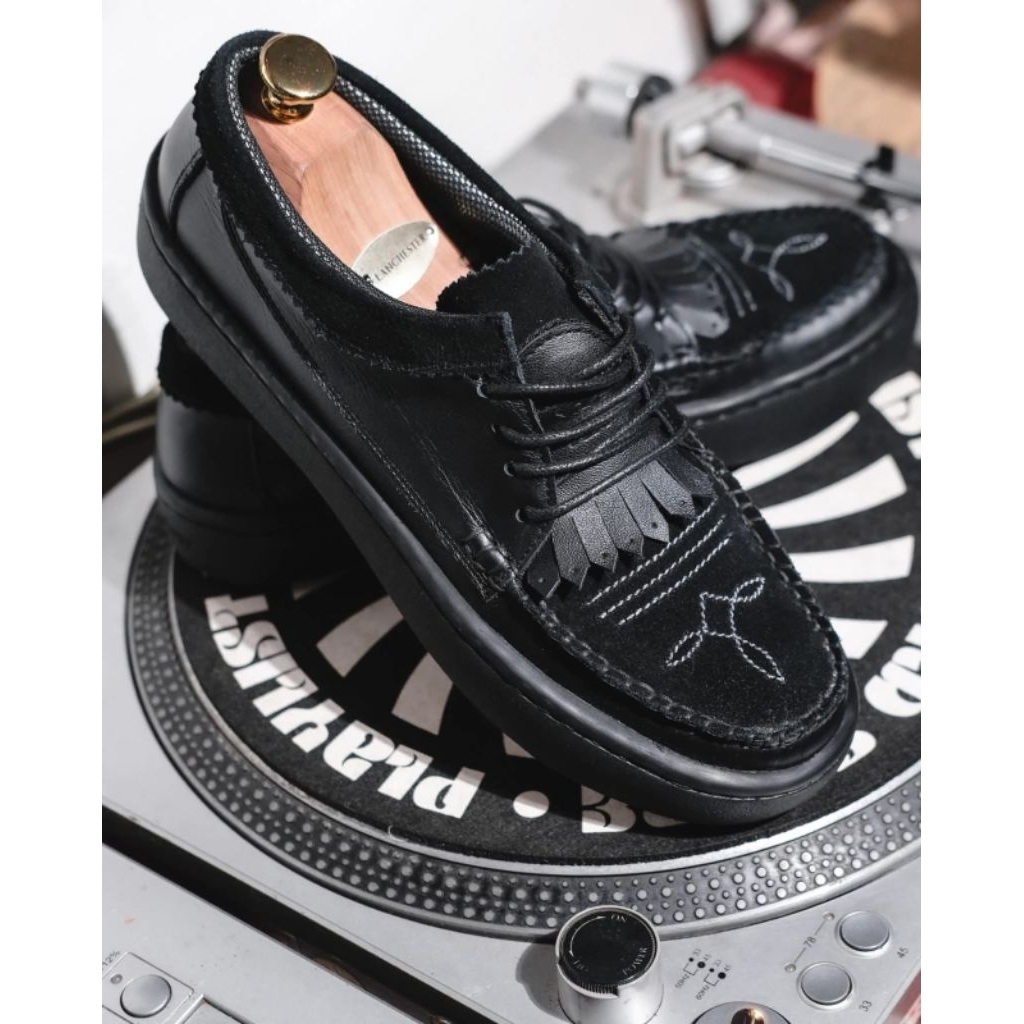 EXODOS57 | Sepatu Sneakers Kulit - MAKILAYA BLACK