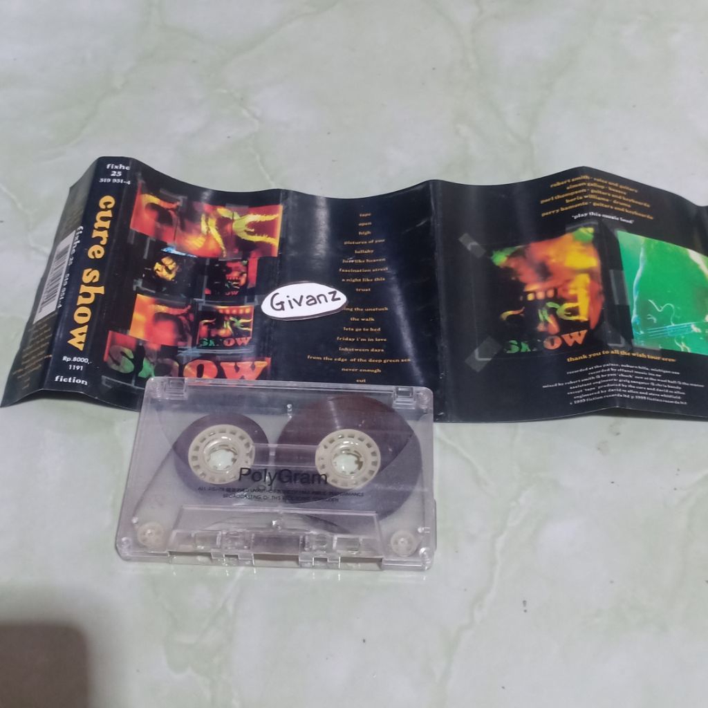 kaset pita THE CURE - Show